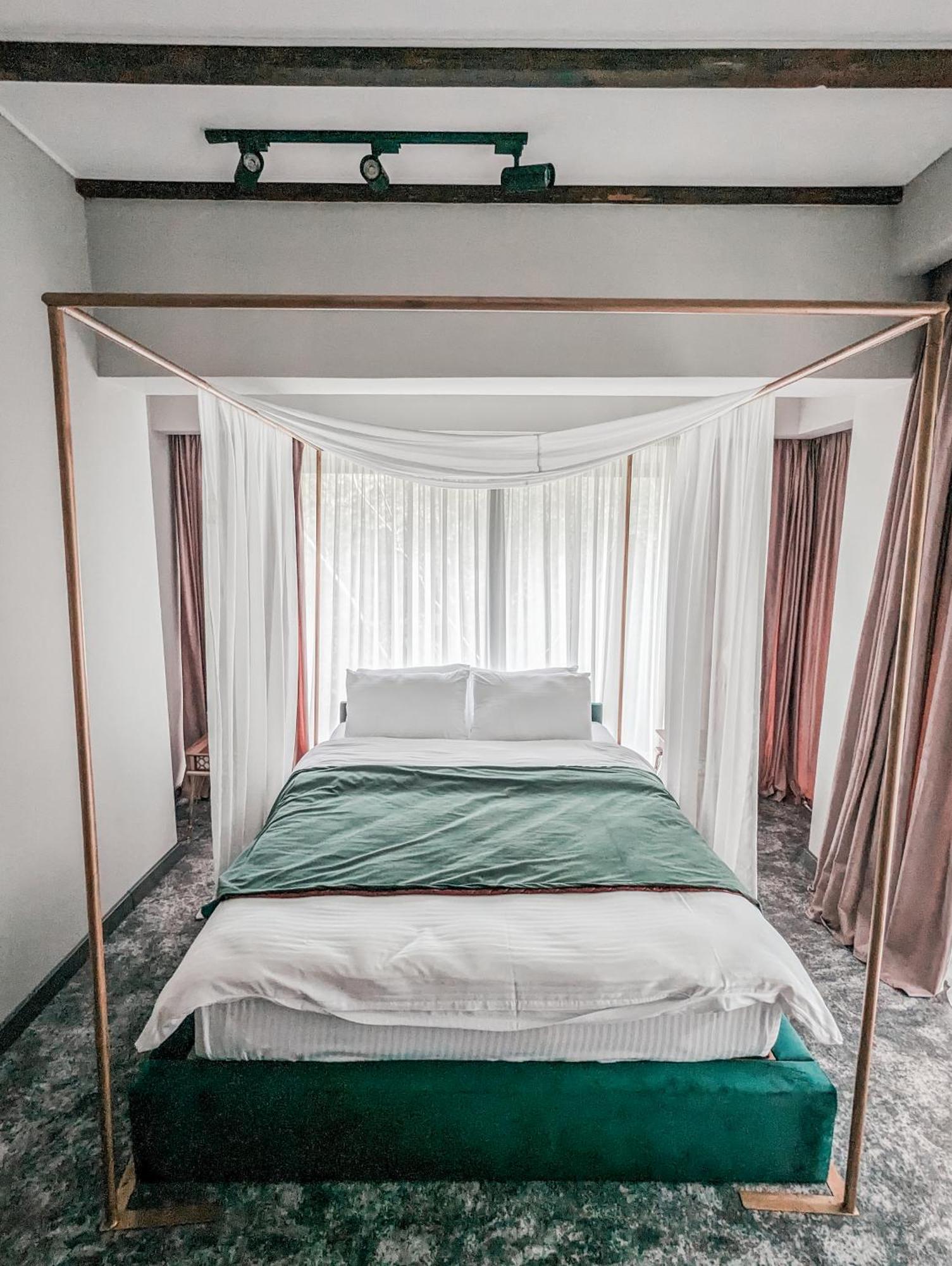 Park Resort Mtirala National Park Chakvistavi ภายนอก รูปภาพ